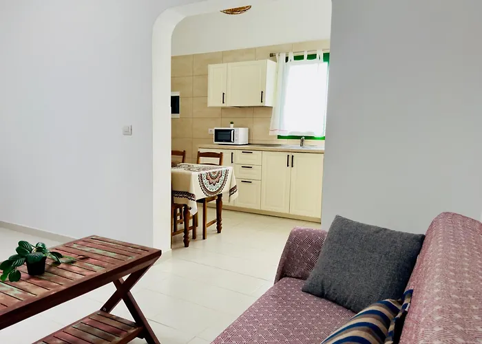 Flora By Vulcano Homes Lejlighed